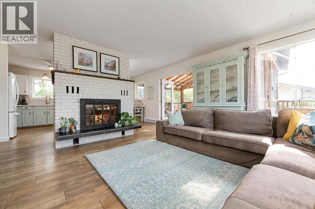 1110 6th Street S - 5