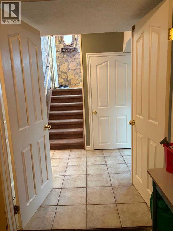 5144 35 Street East, Innisfail