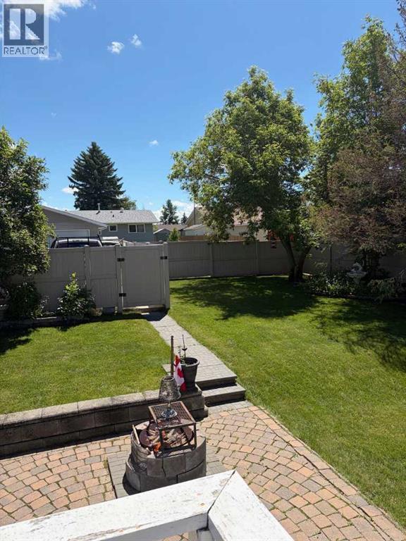 5144 35 Street East, Innisfail