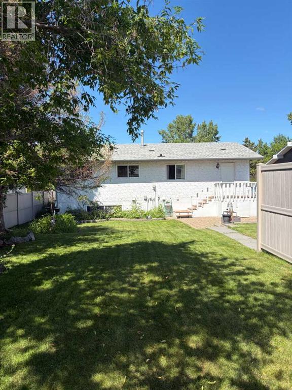 5144 35 Street East, Innisfail