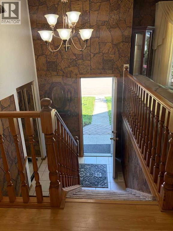 5144 35 Street East, Innisfail