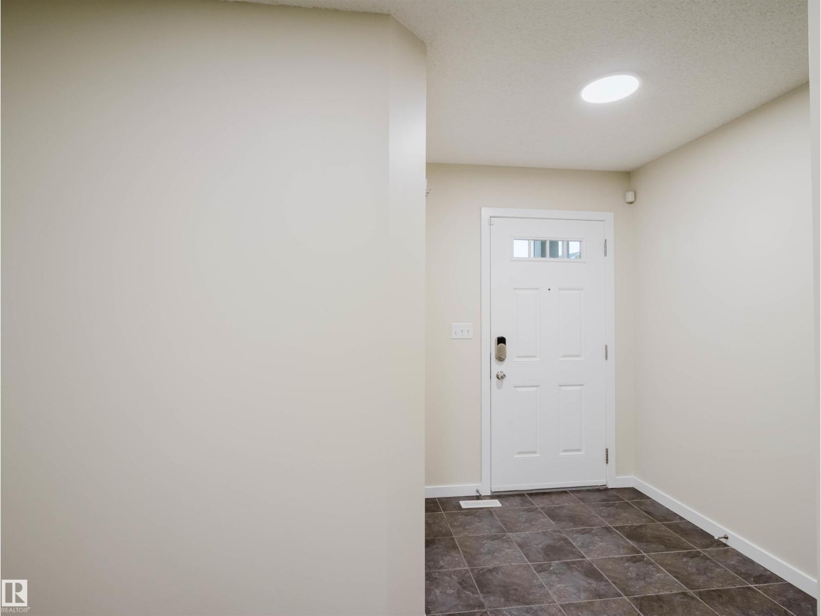 5407 14 AV SW - 5