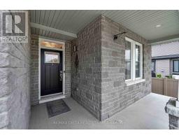 165 GRONINGEN STREET — photo 2
