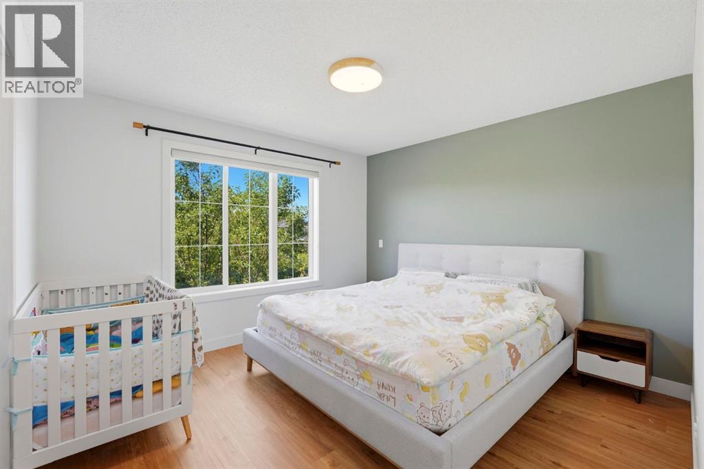 564 Evanston Drive NW - 13