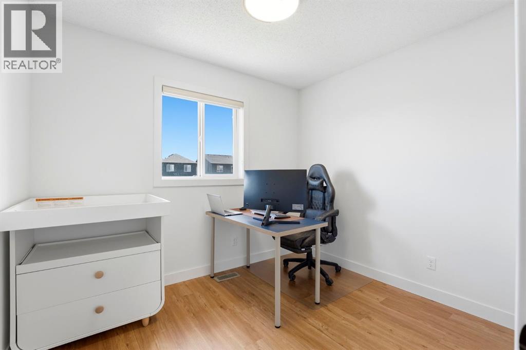 564 Evanston Drive NW - 15