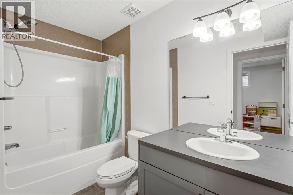 564 Evanston Drive NW - 20