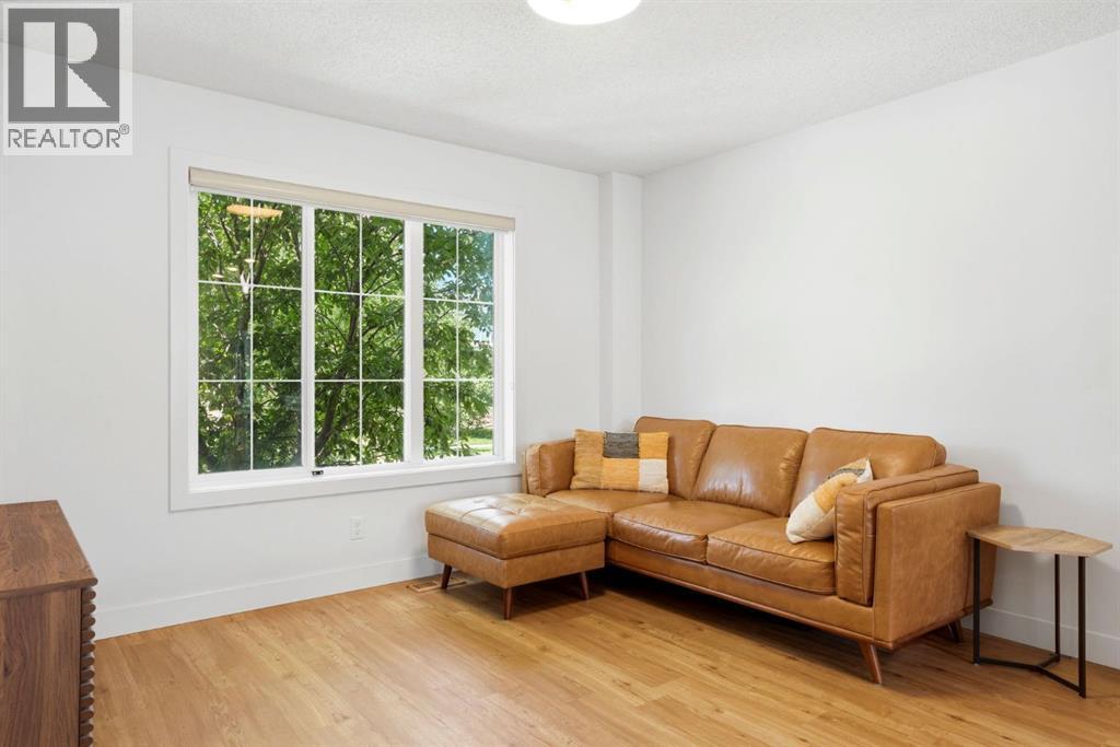 564 Evanston Drive NW - 3