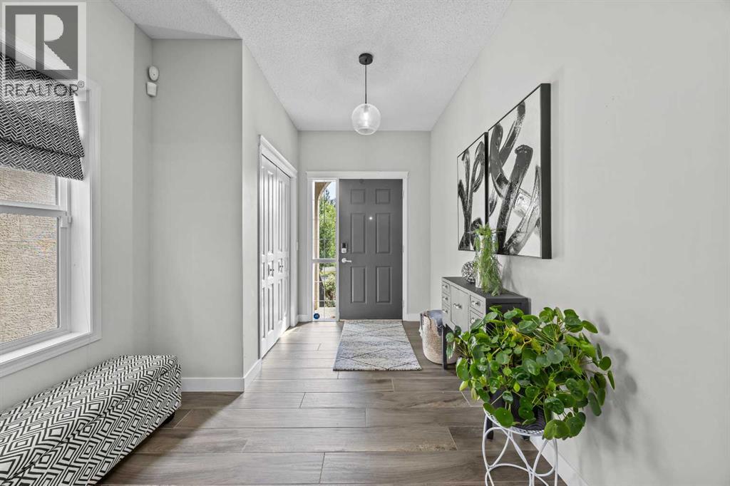 11755 Valley Ridge Boulevard NW, Valley Ridge, Calgary photo 3