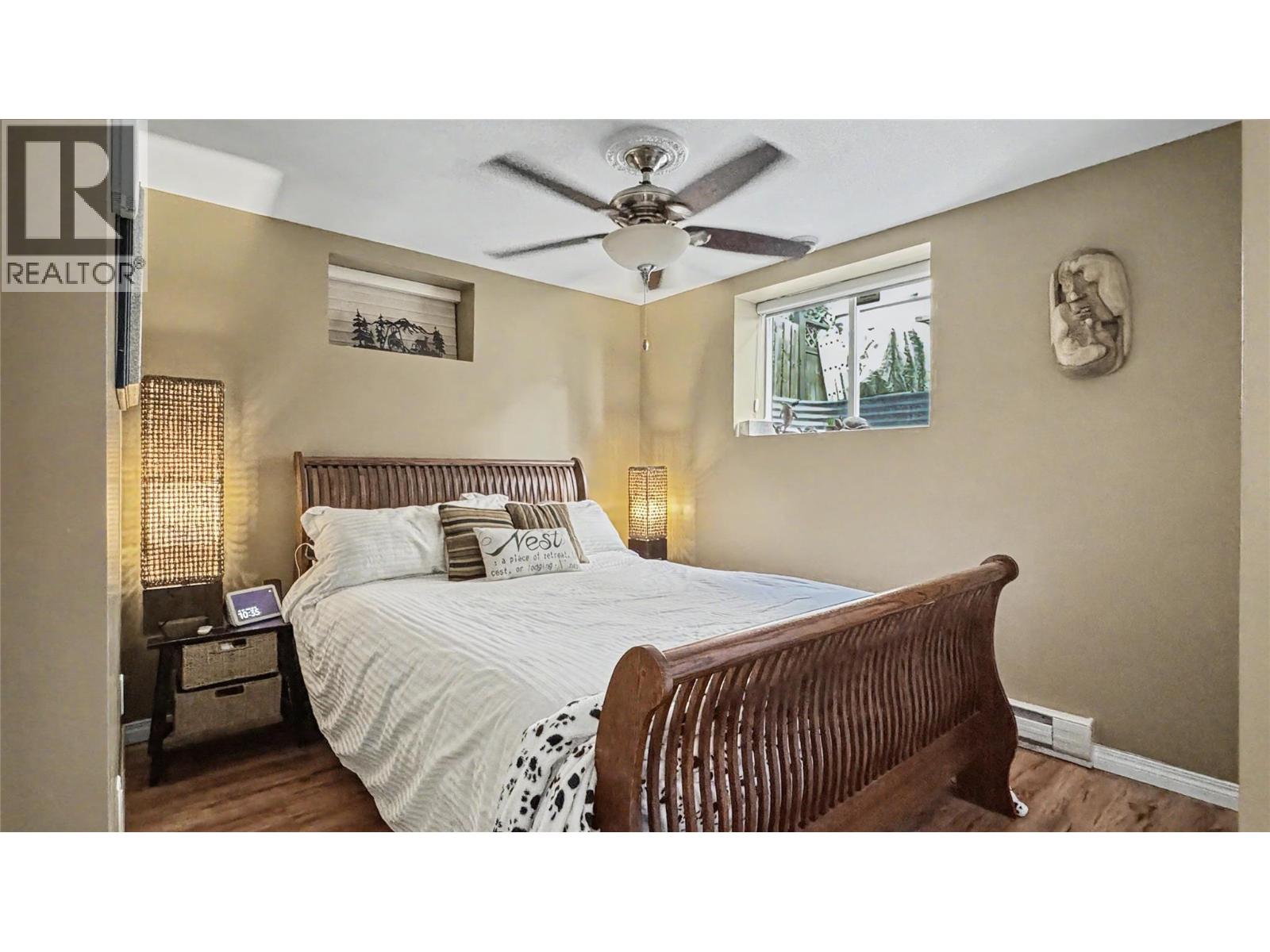 15 15th Avenue S - 31