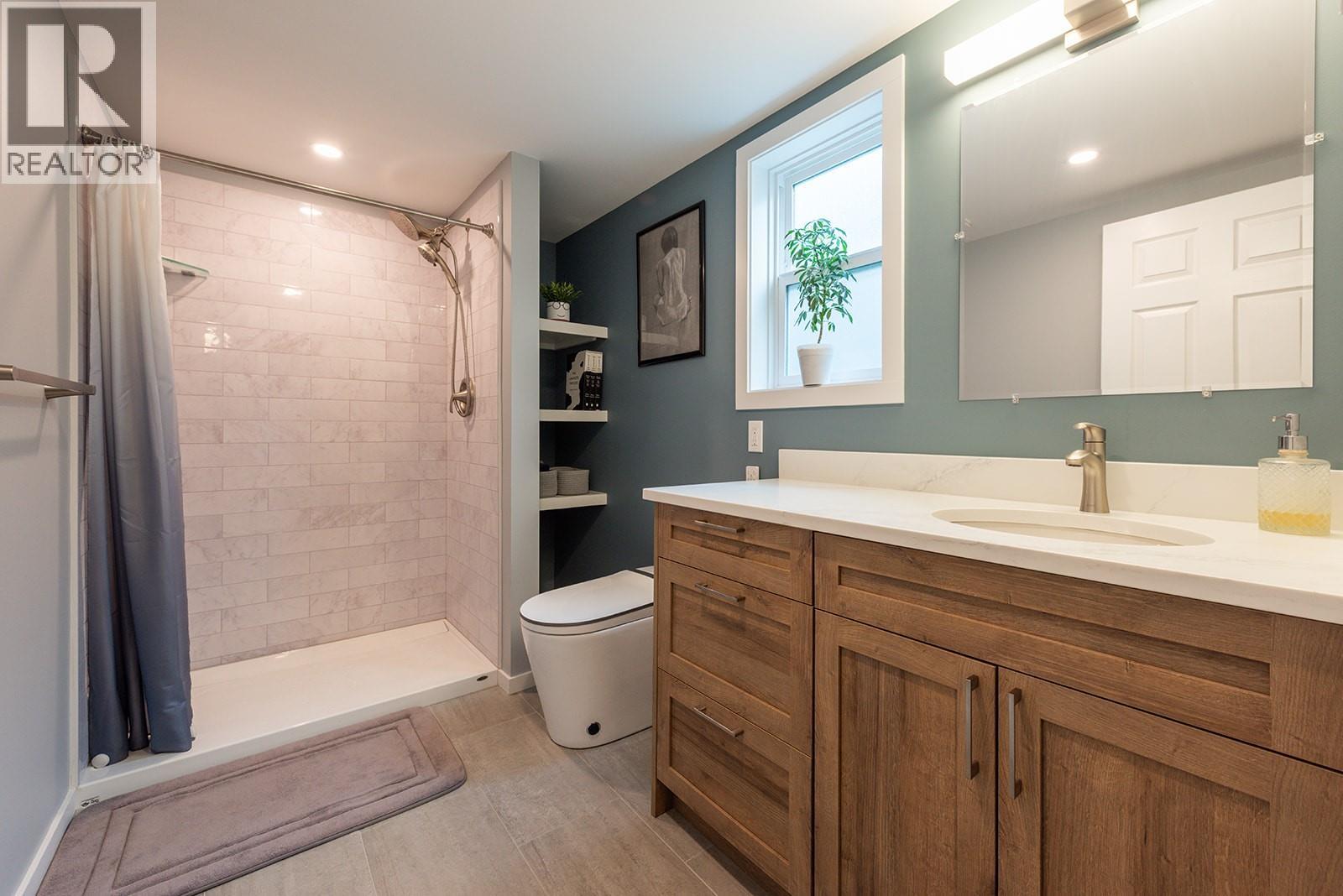 #101 62 Dauphin Avenue - 13
