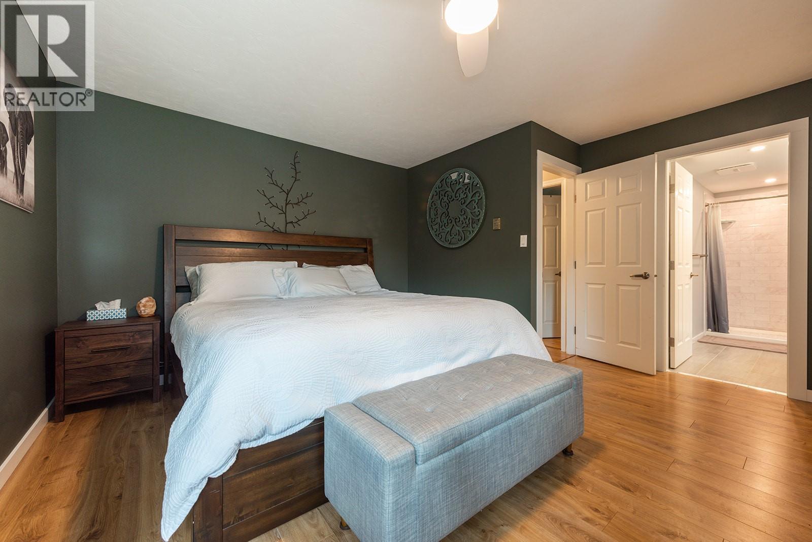 #101 62 Dauphin Avenue - 11