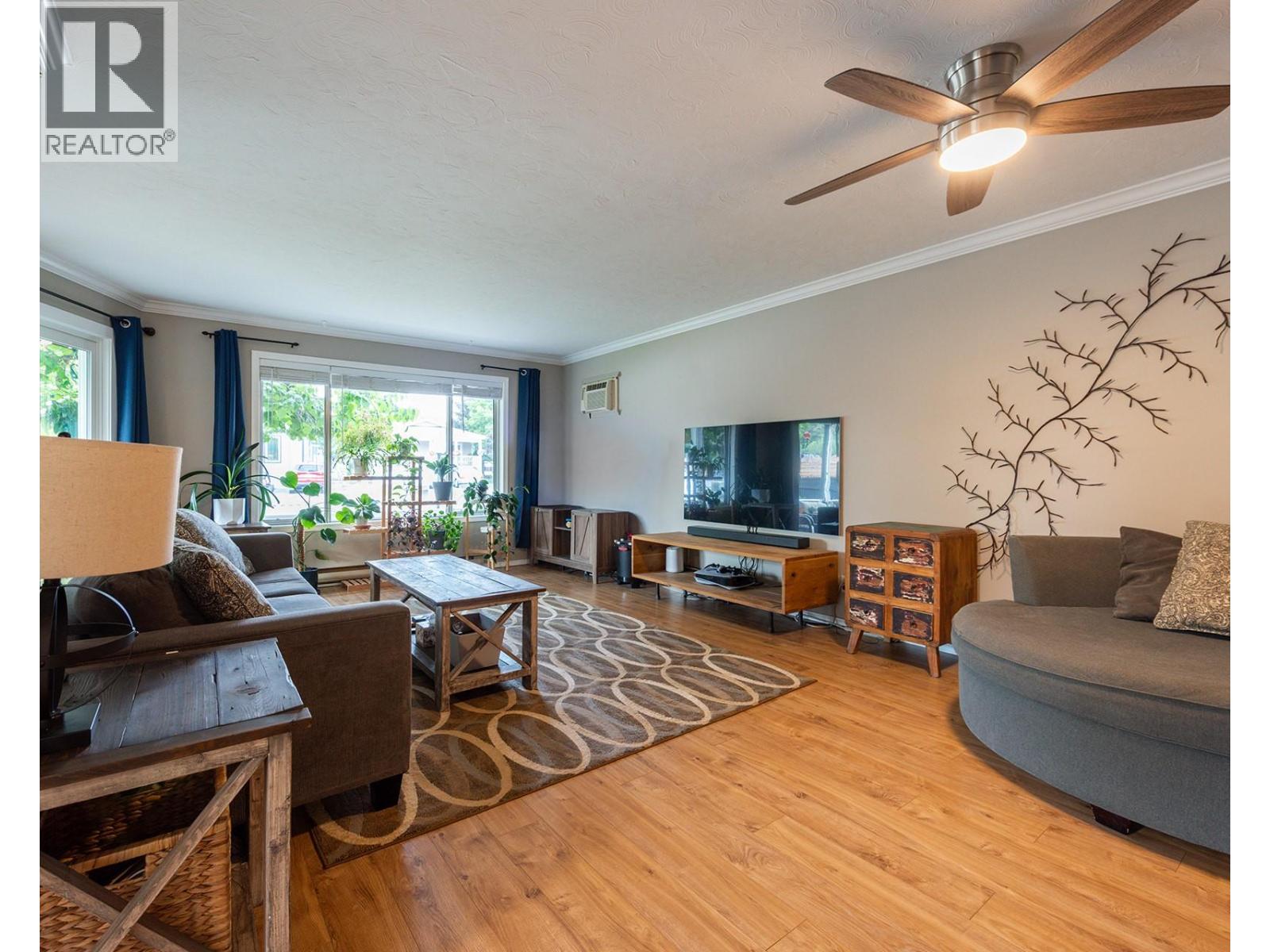 #101 62 Dauphin Avenue - 5