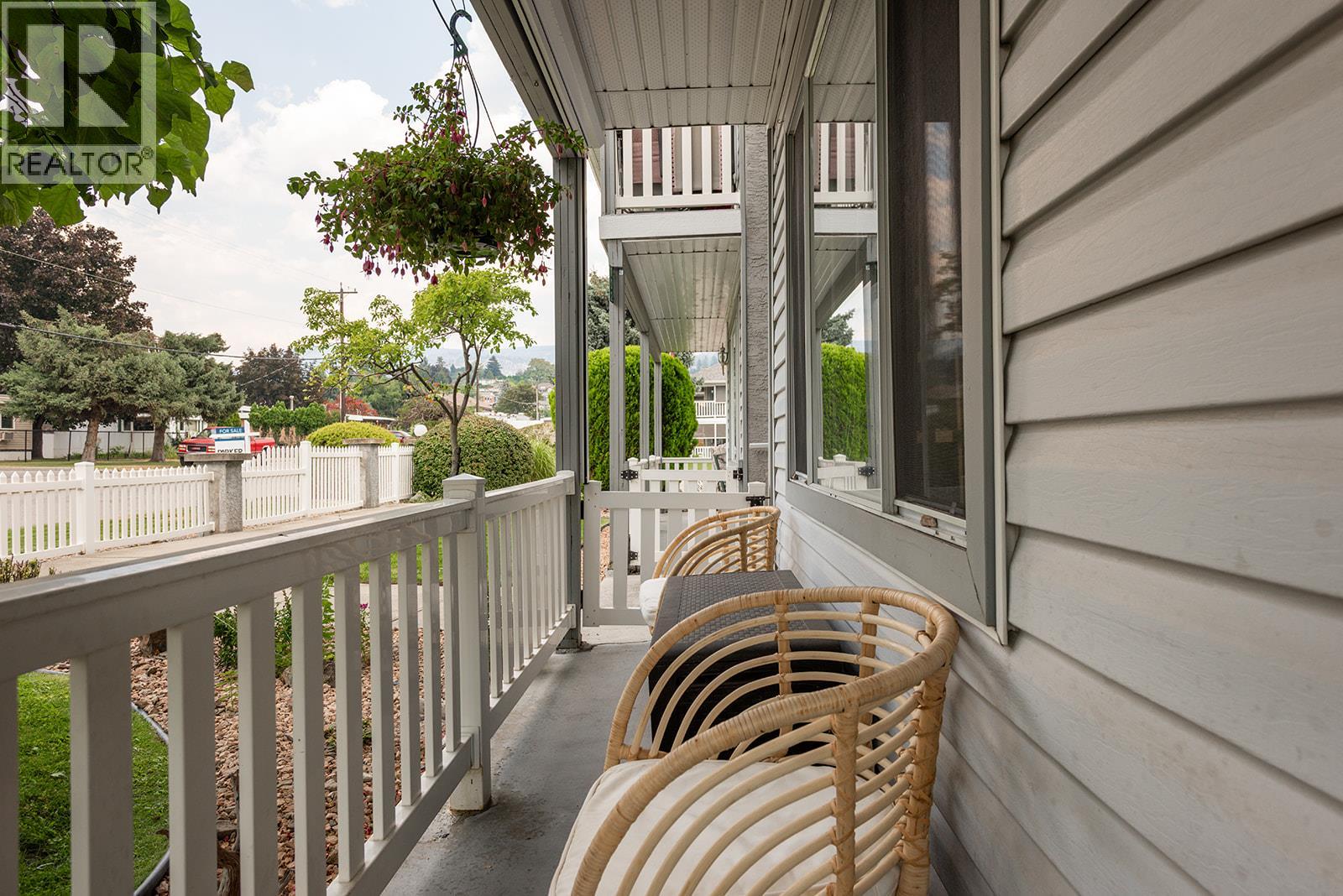 #101 62 Dauphin Avenue - 19