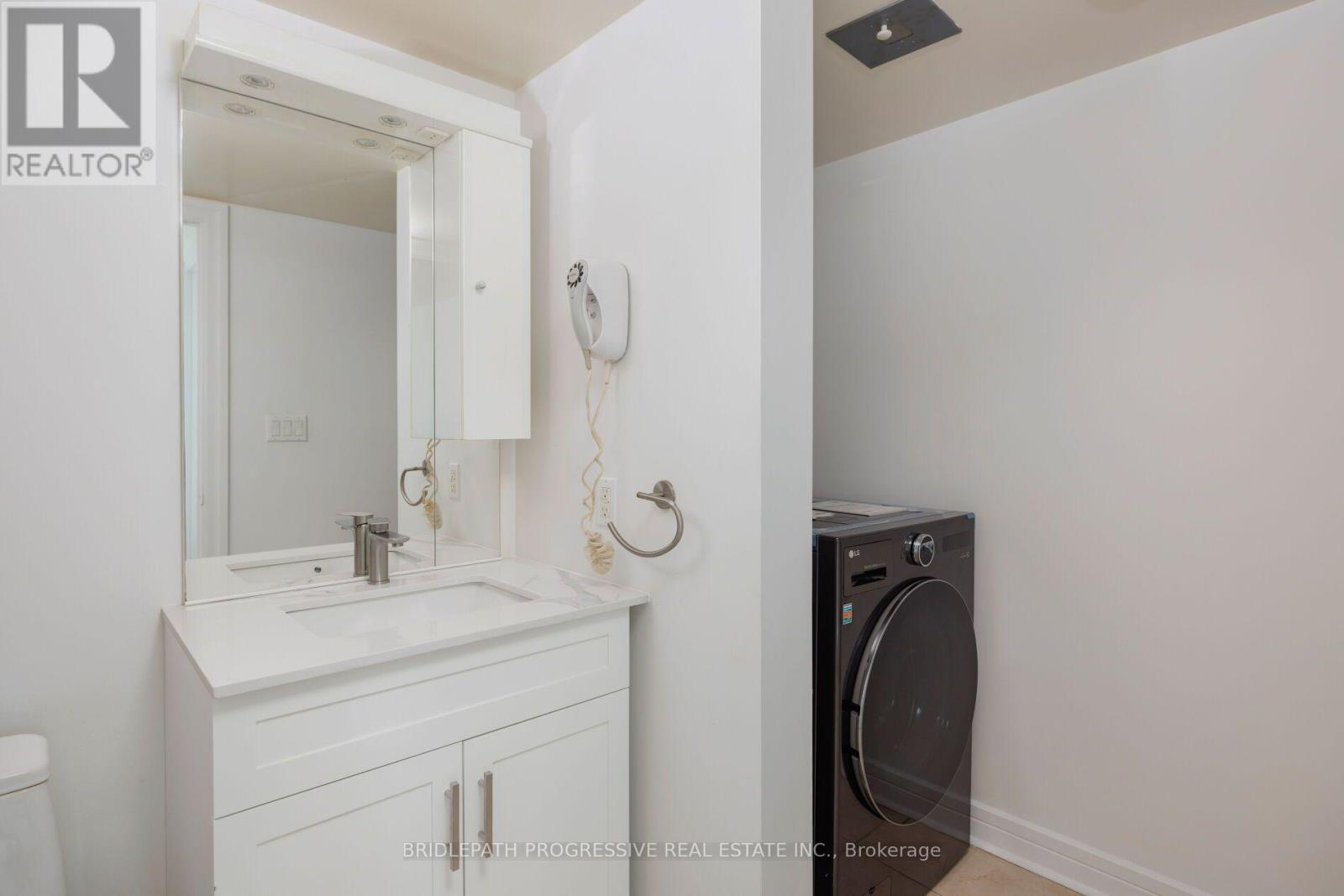#509 1 AVONDALE AVENUE - 17