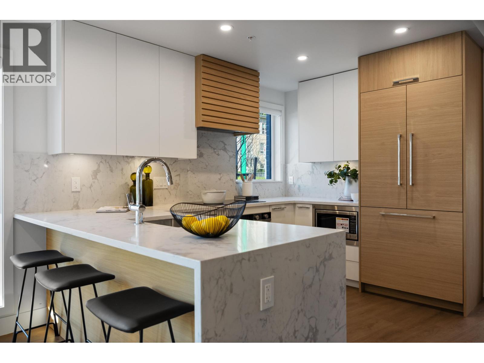 3114 WOODBINE DRIVE, North Vancouver