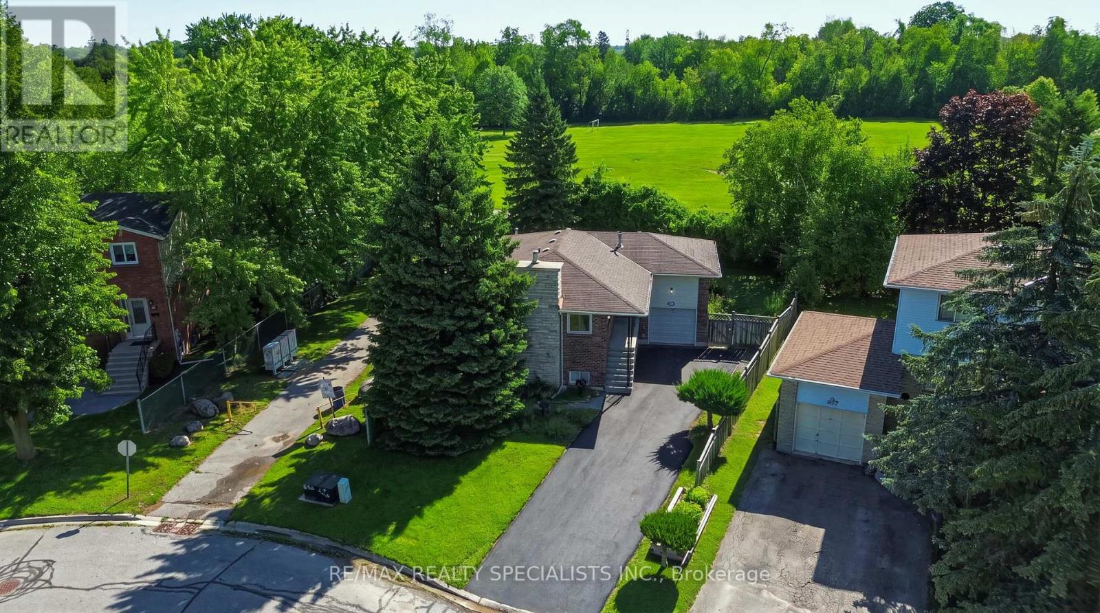 29 CAMPION COURT - 1