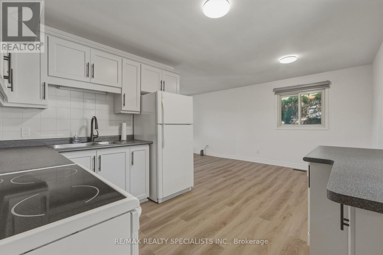 29 CAMPION COURT - 10