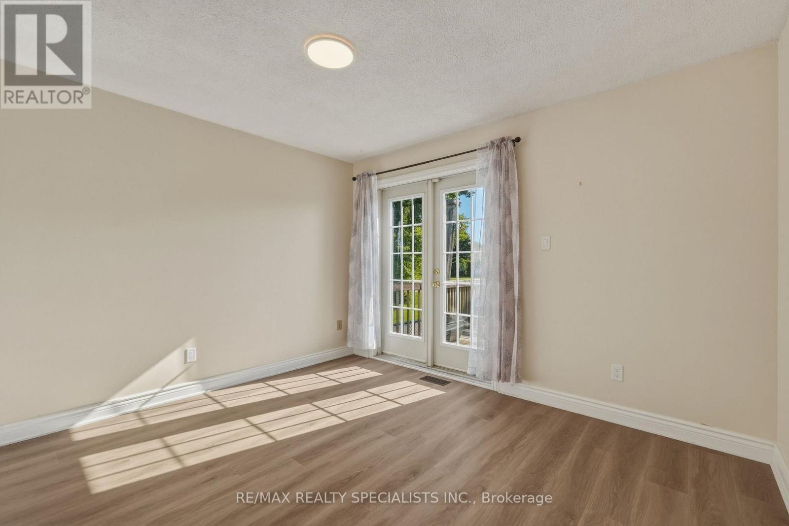29 CAMPION COURT - 19