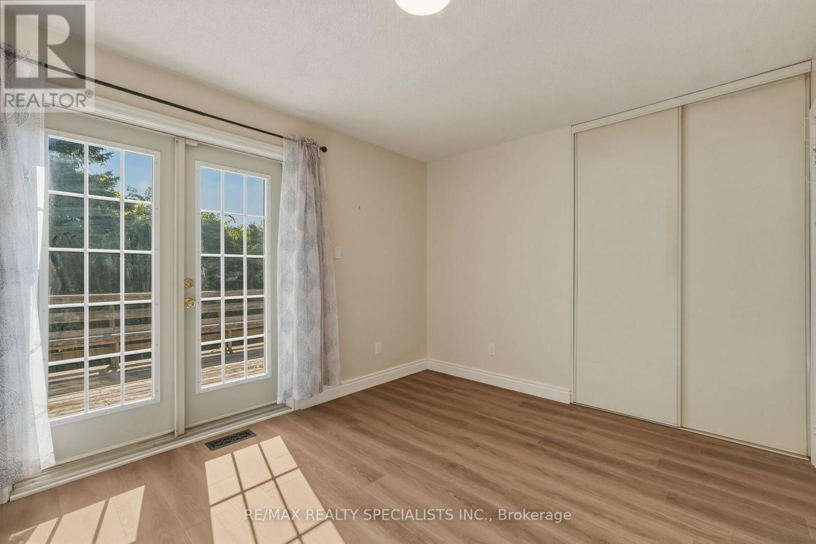 29 CAMPION COURT - 20