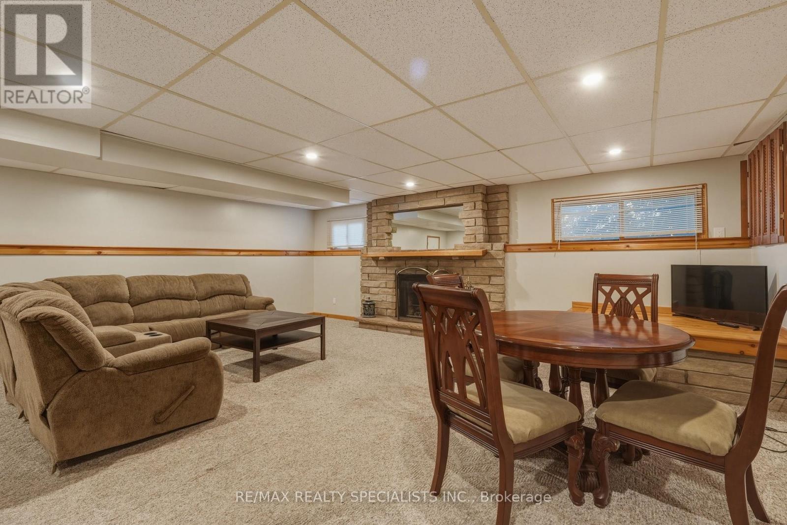 29 CAMPION COURT - 22