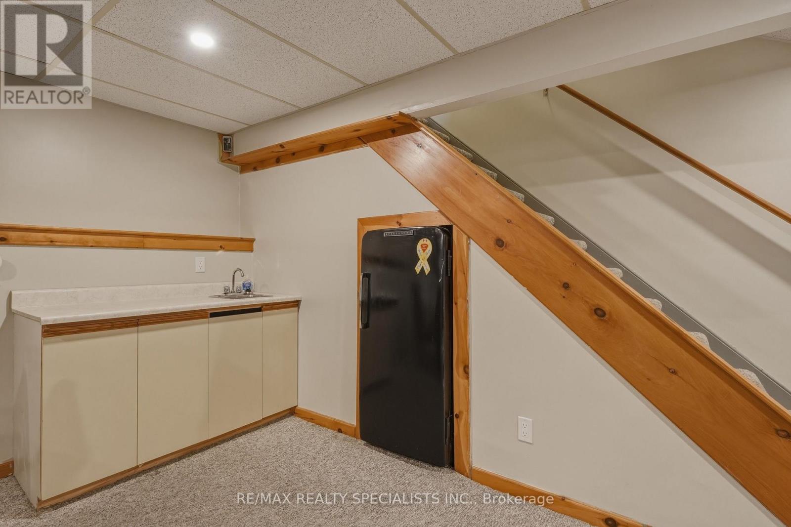 29 CAMPION COURT - 25