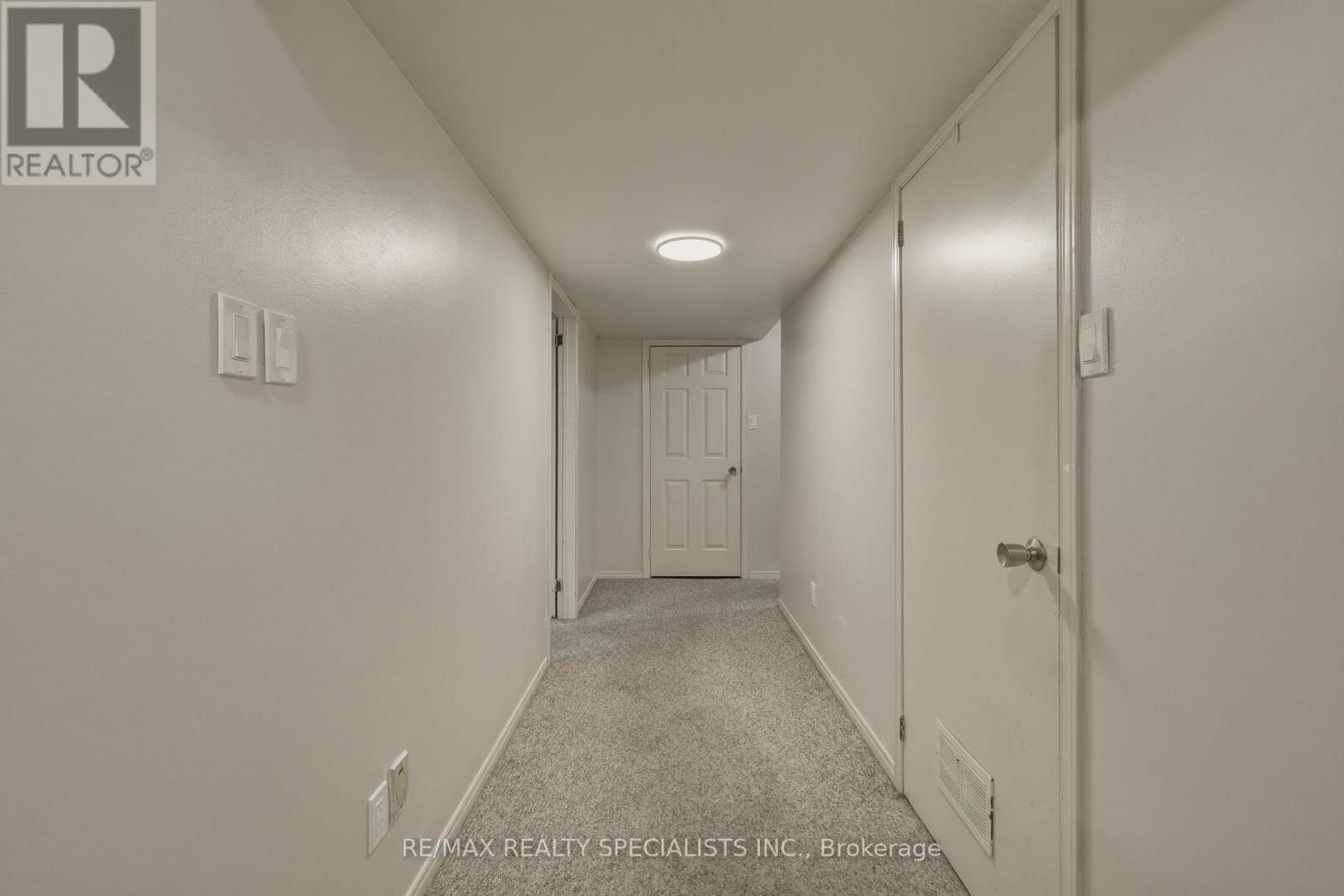 29 CAMPION COURT - 27