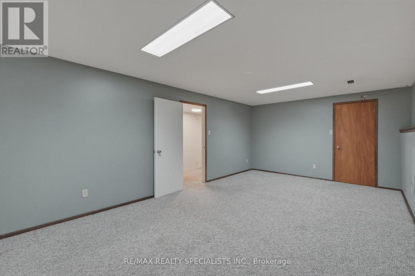 29 CAMPION COURT - 31