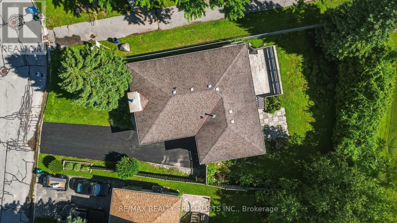 29 CAMPION COURT - 36