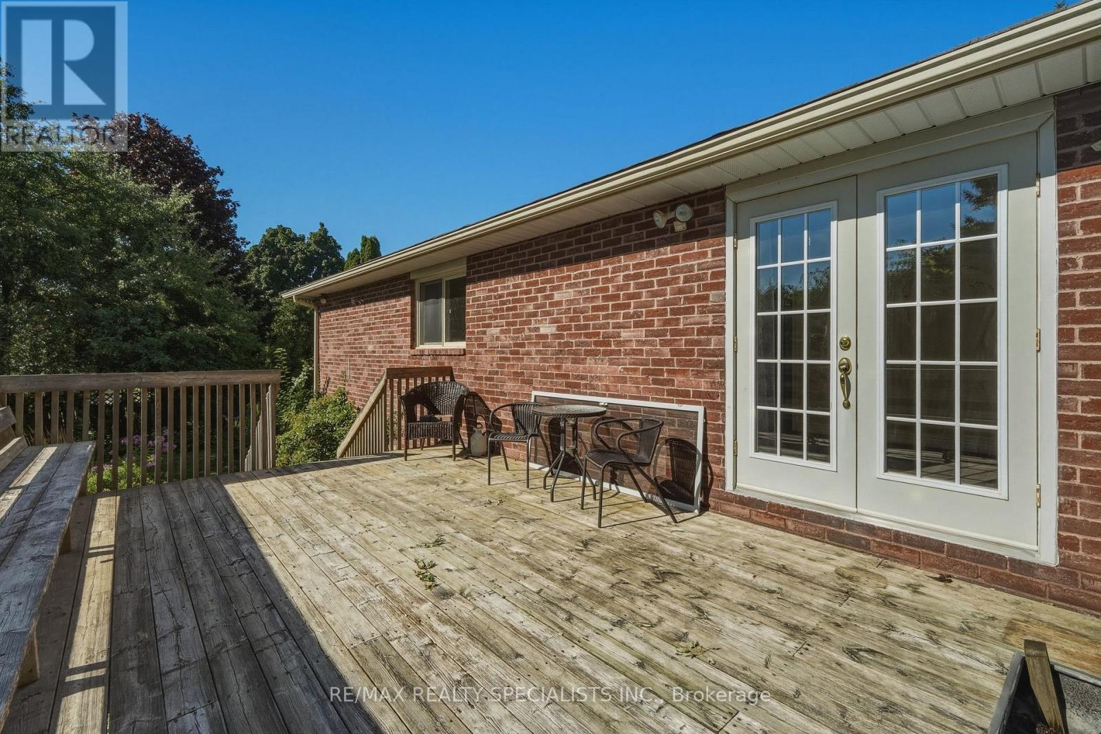 29 CAMPION COURT - 37