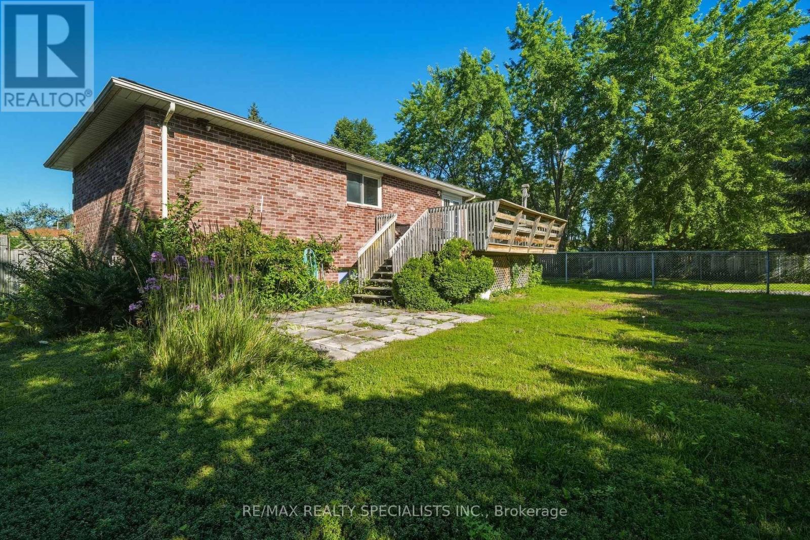 29 CAMPION COURT - 39