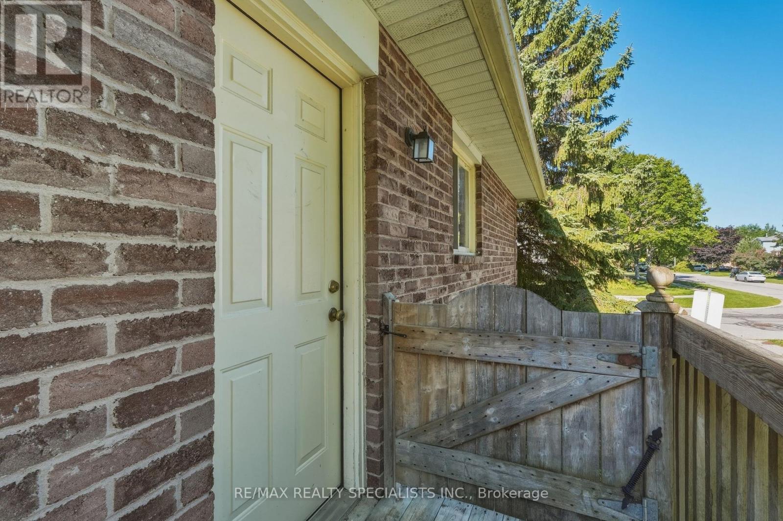 29 CAMPION COURT - 43