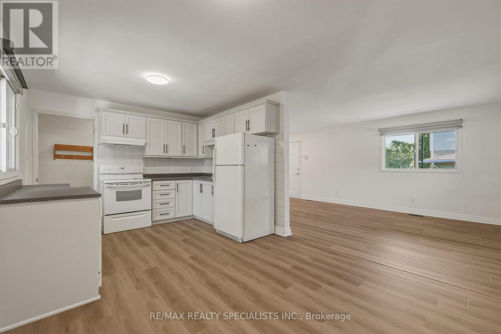 29 CAMPION COURT - 6