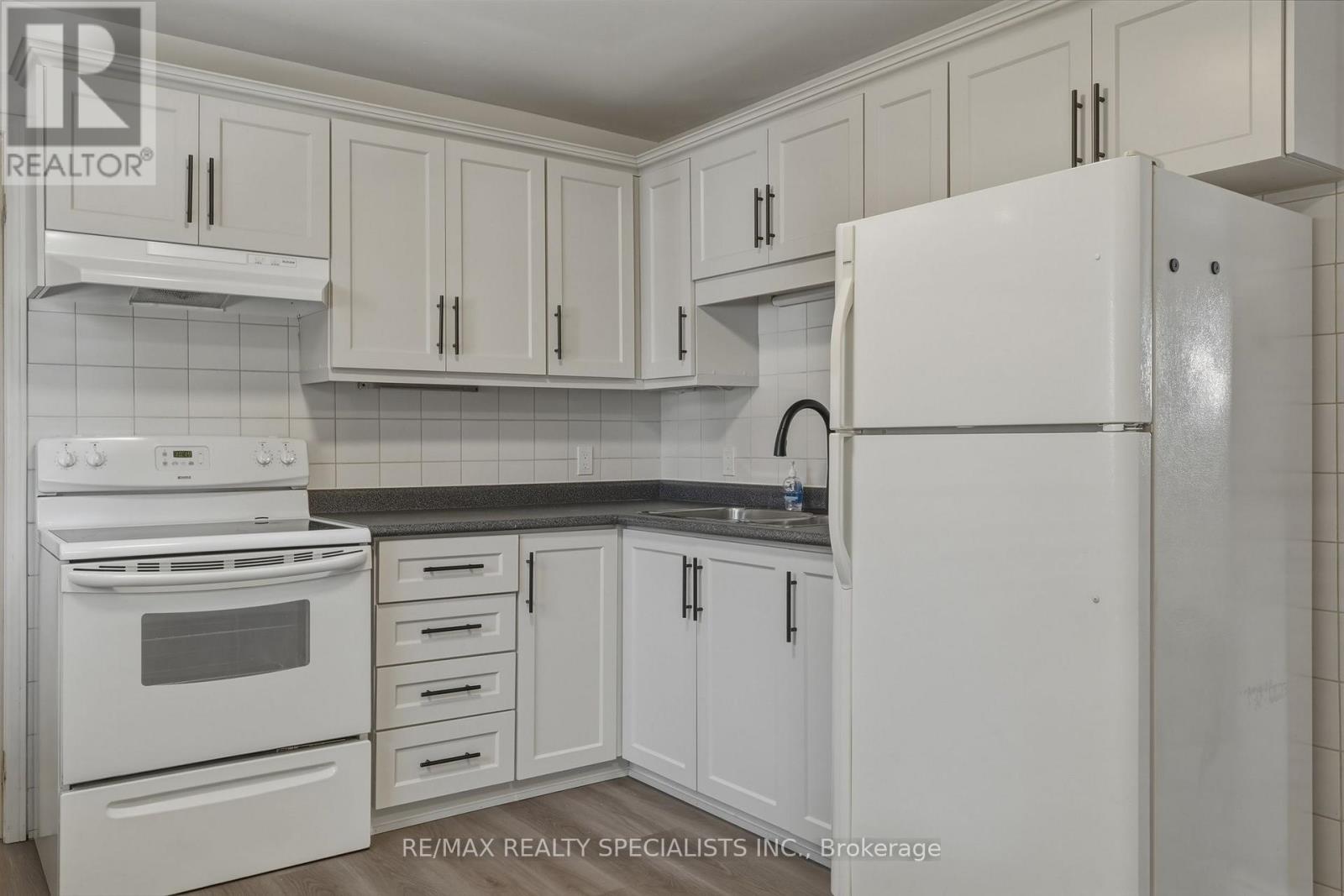 29 CAMPION COURT - 9
