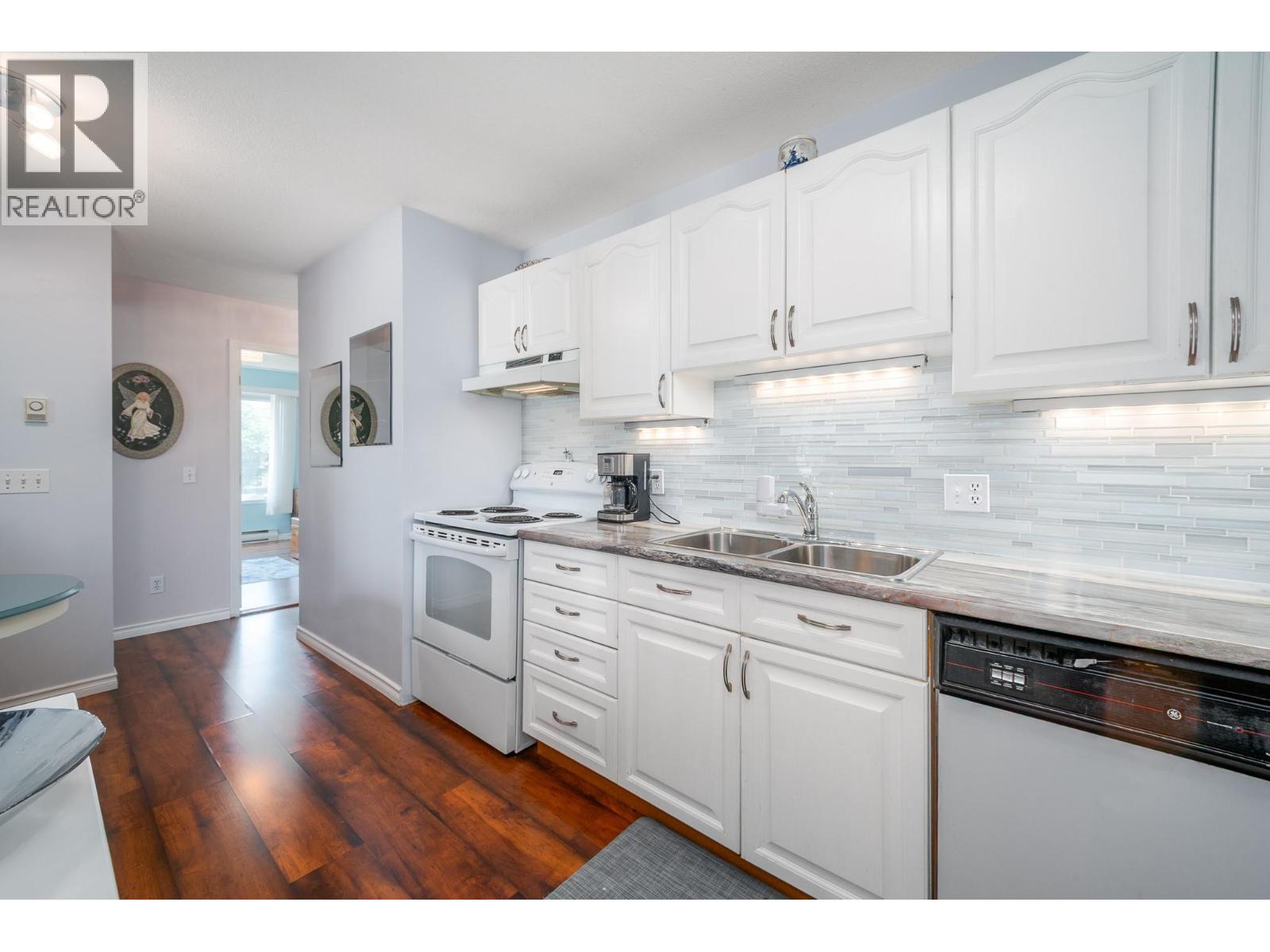 #103 878 Bernard Avenue - 22