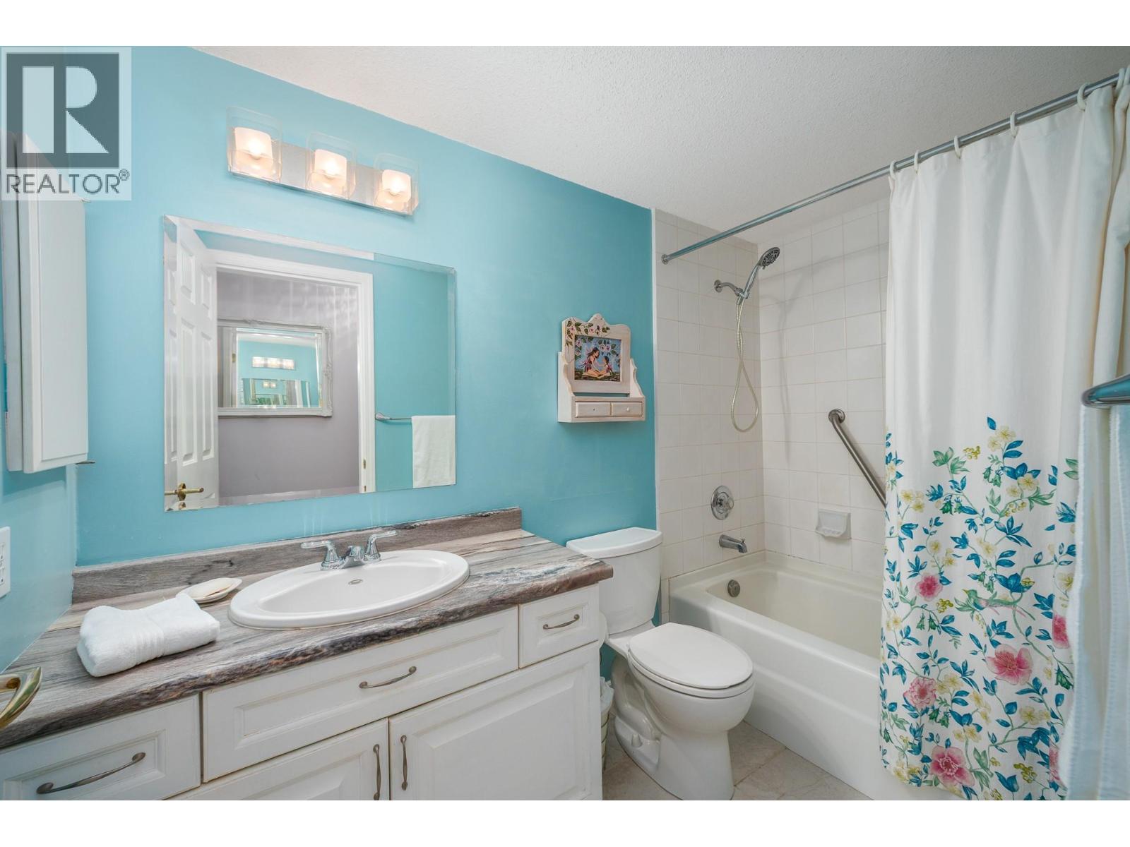#103 878 Bernard Avenue - 28