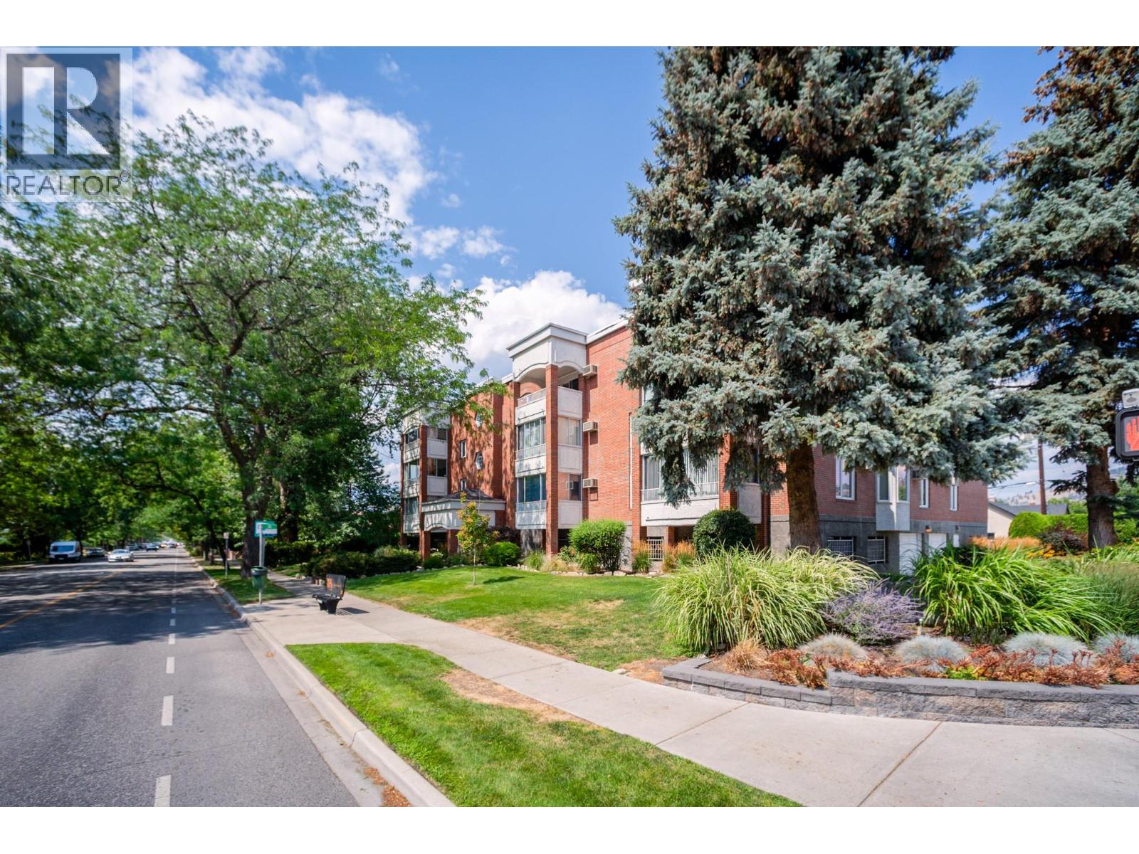 #103 878 Bernard Avenue - 36