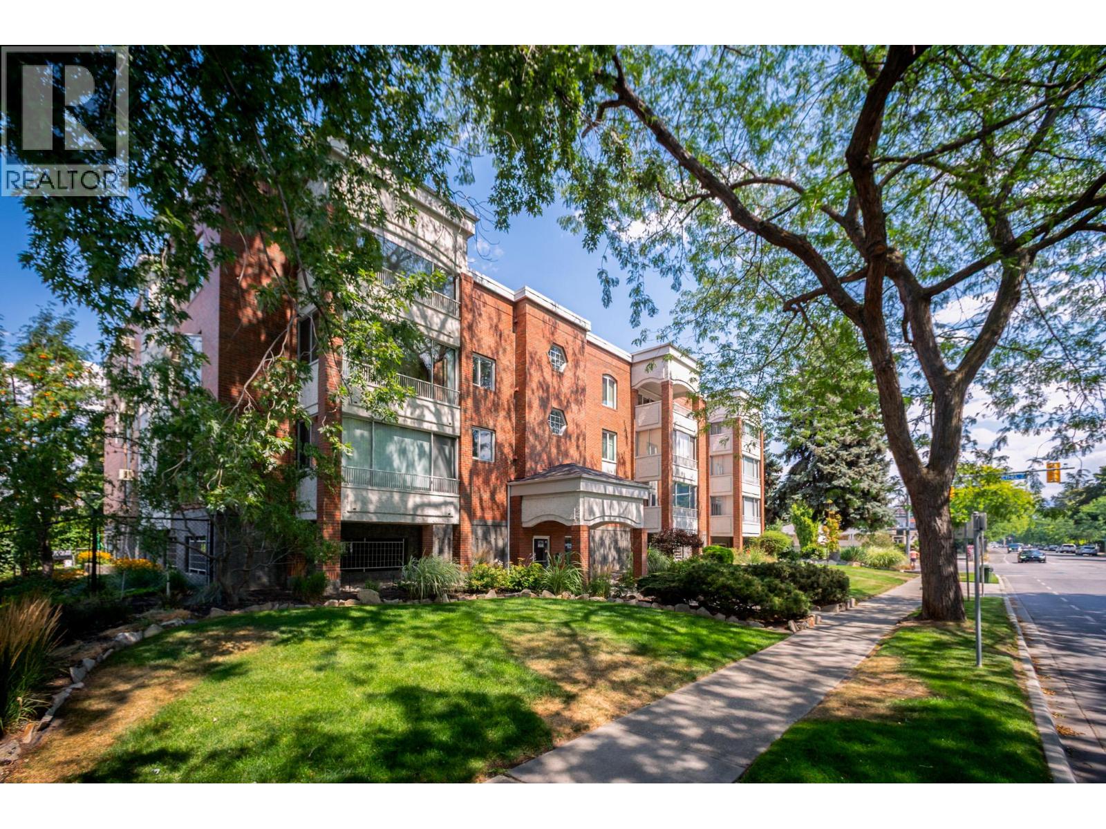 #103 878 Bernard Avenue - 38