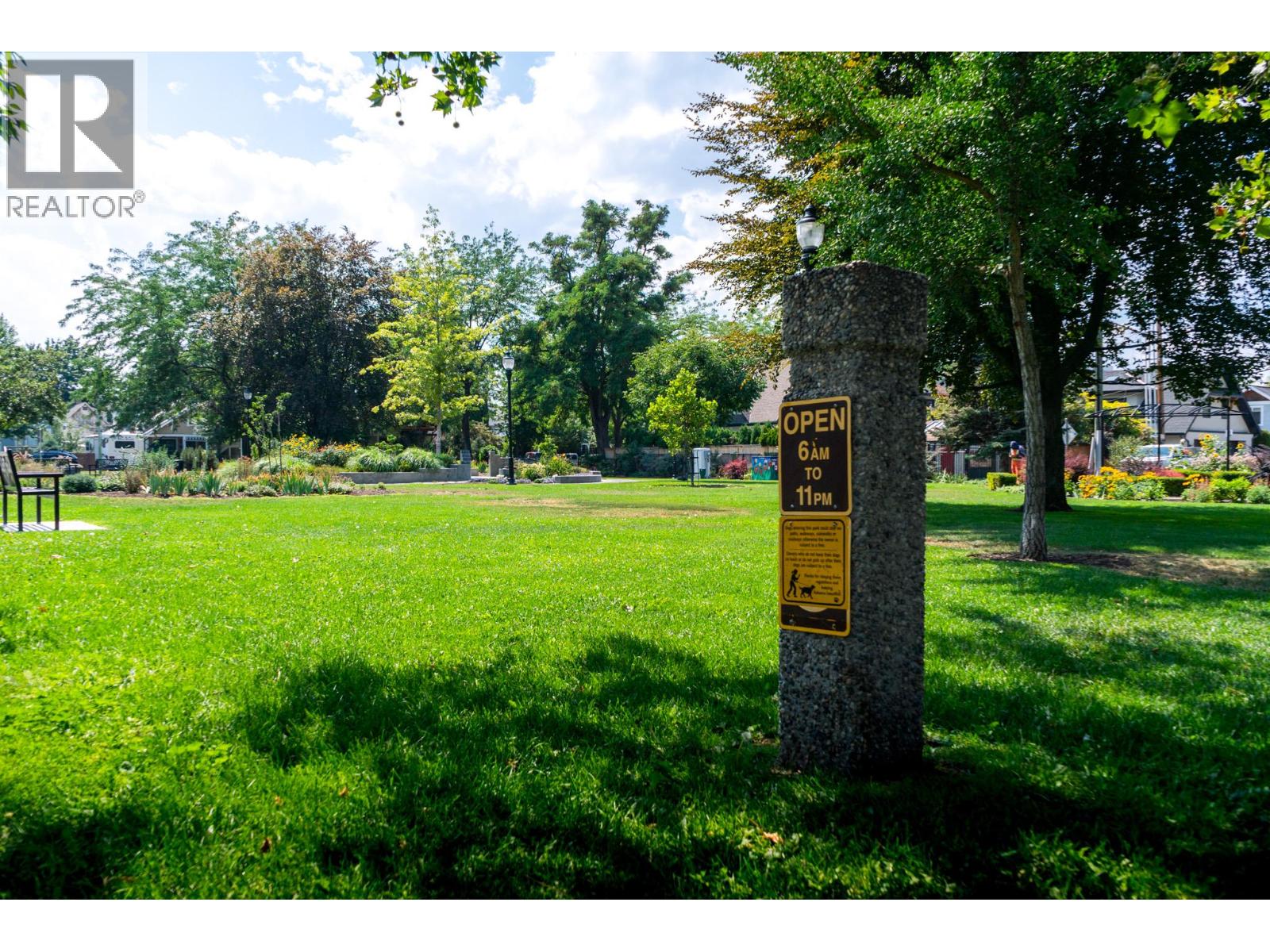 #103 878 Bernard Avenue - 51