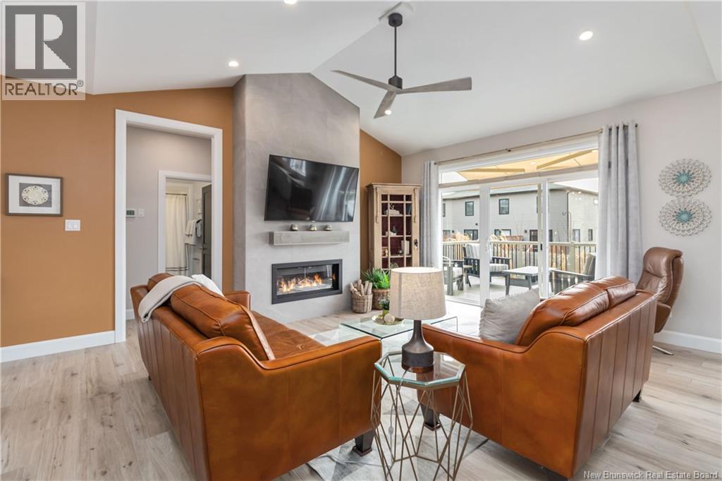 96 BLACKSTONE Drive - 10