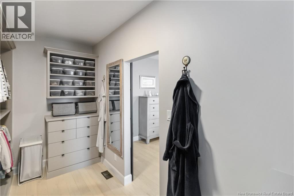 96 BLACKSTONE Drive - 30