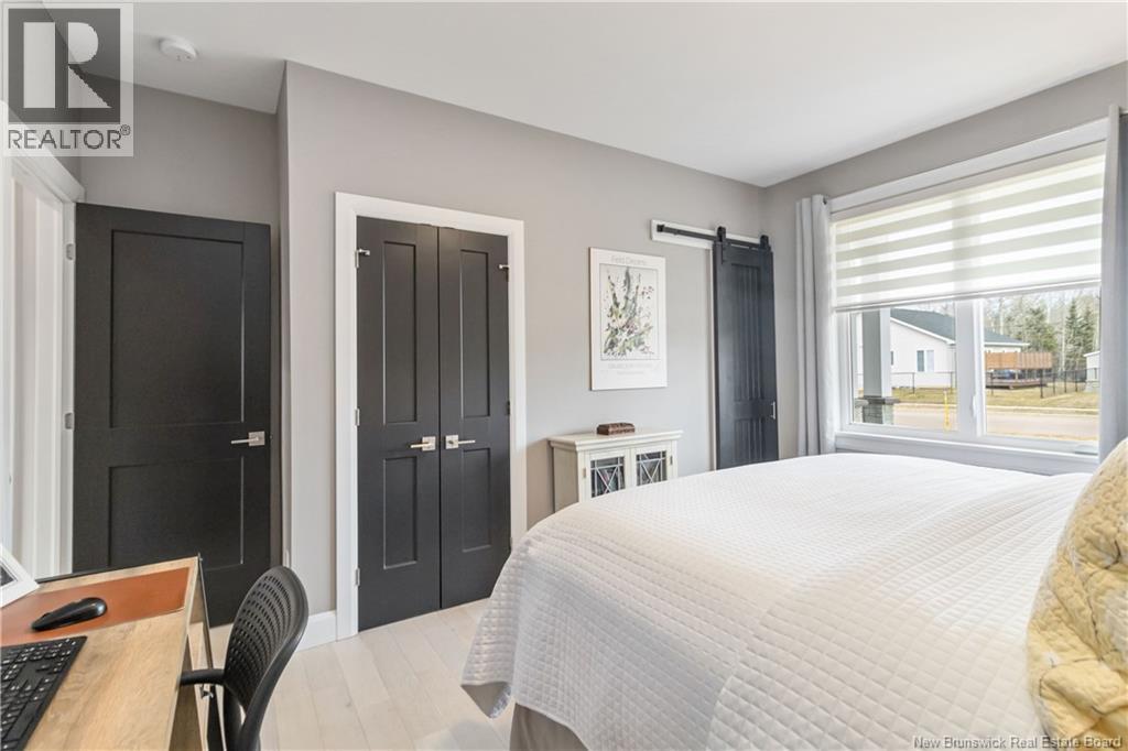 96 BLACKSTONE Drive - 40