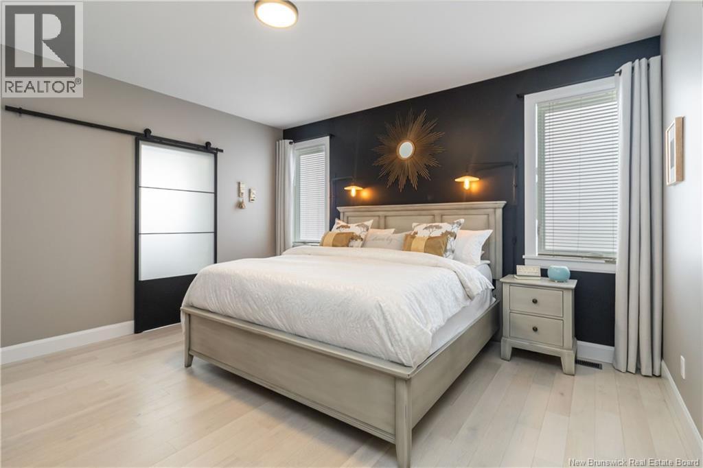 96 BLACKSTONE Drive - 34
