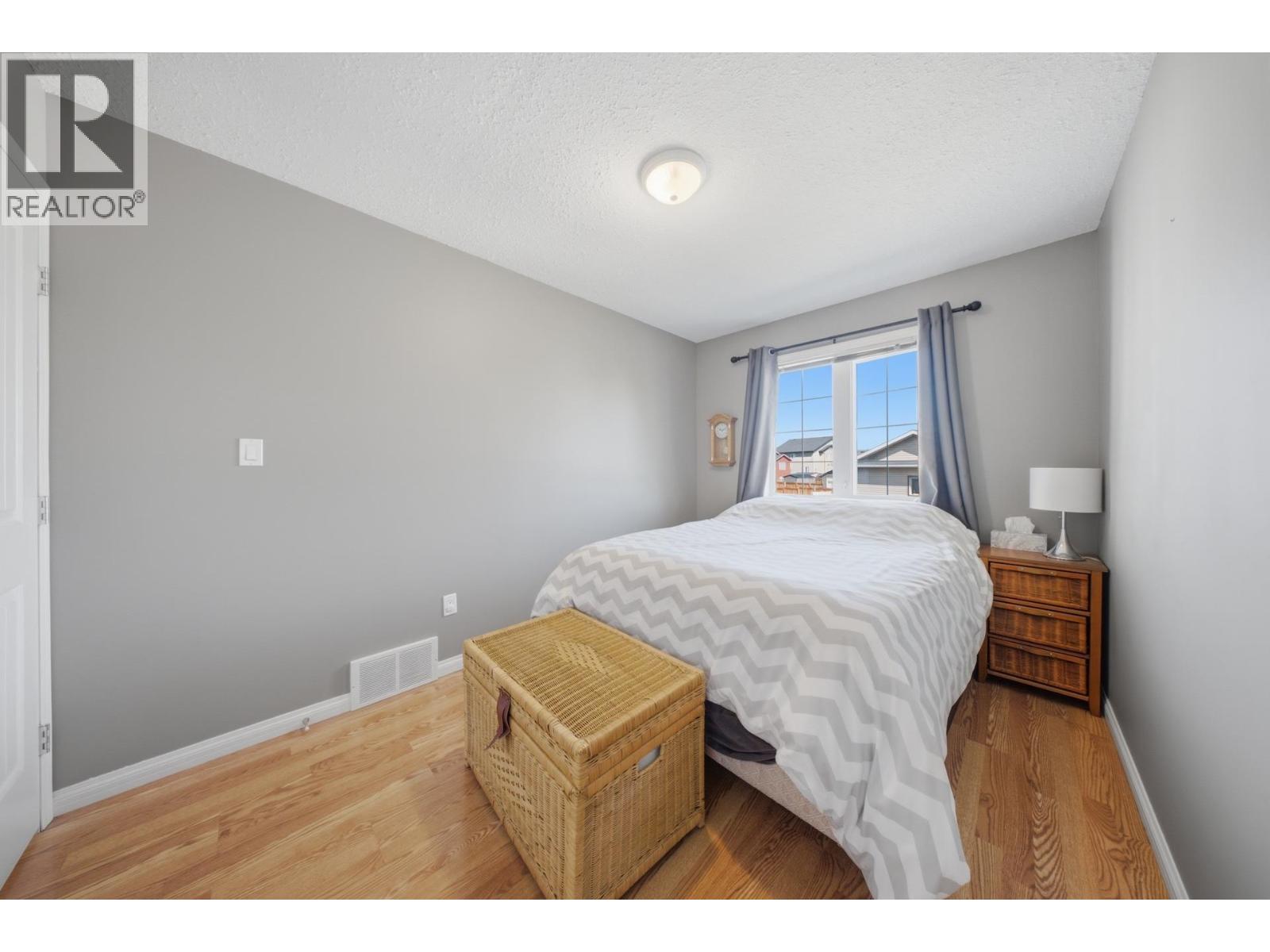 8406 86 AVENUE - 19