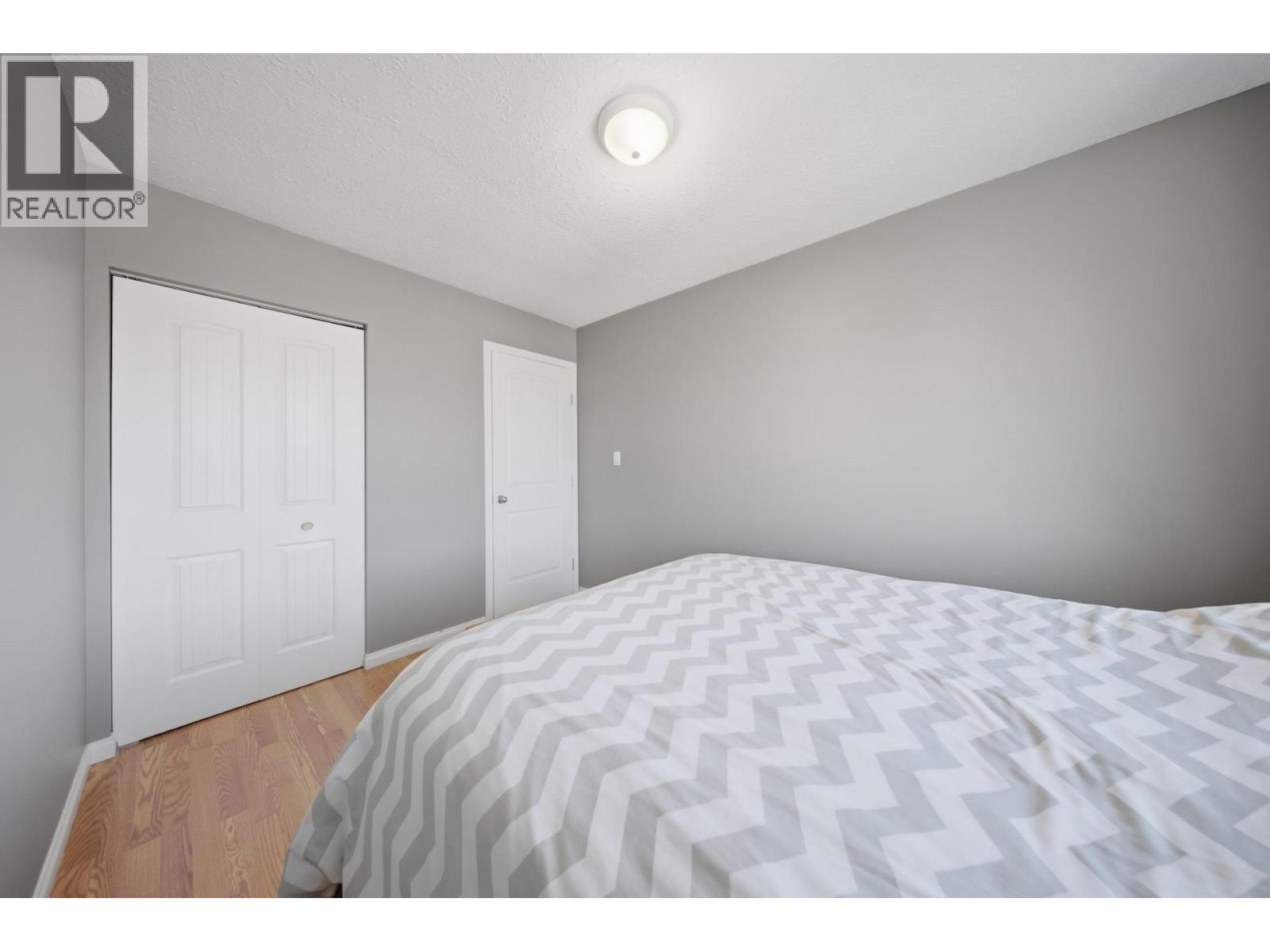 8406 86 AVENUE - 20