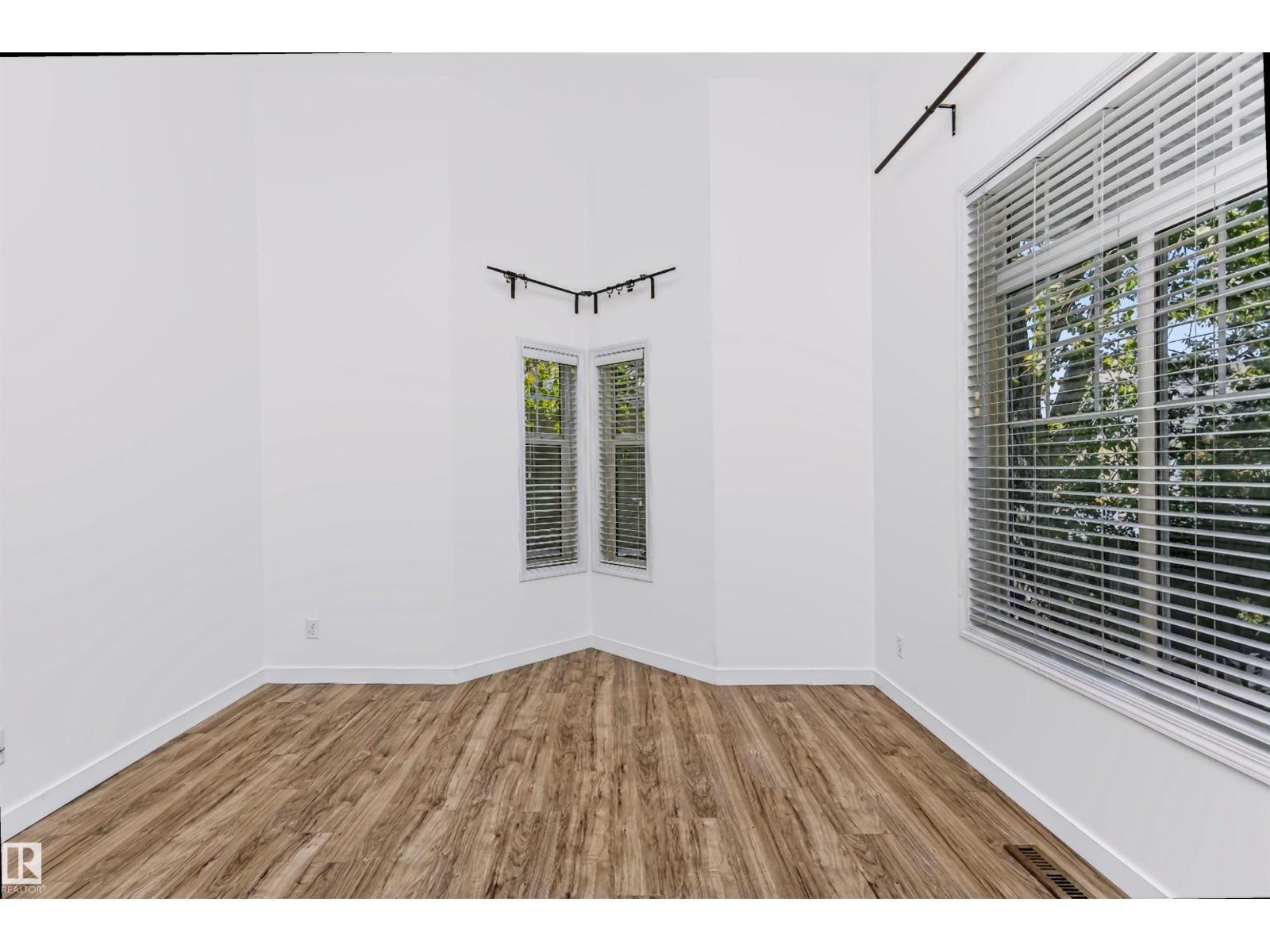 #66 8304 11 AV SW - Image 7