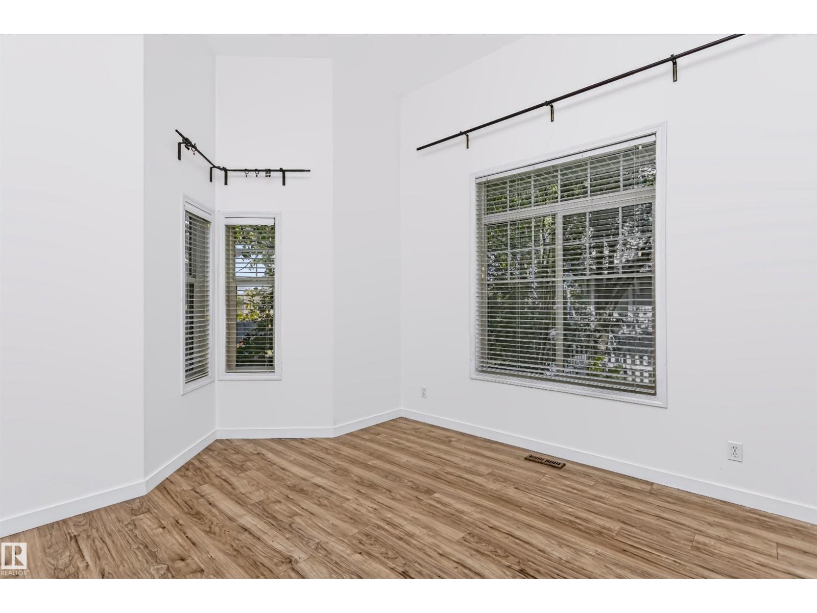#66 8304 11 AV SW - Image 8