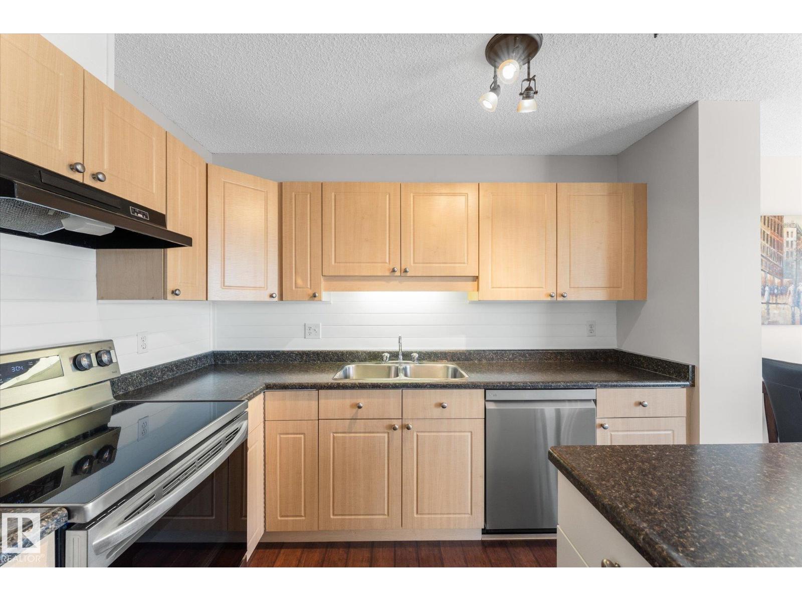 2948 26 ST NW - 8