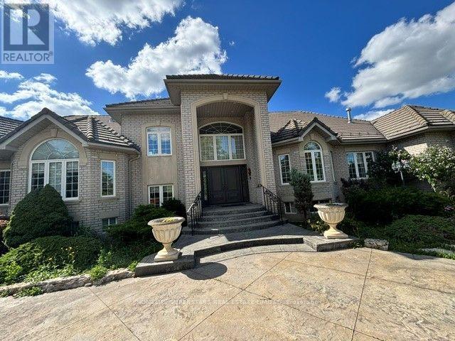 Photo of 7690 Mayfield Road