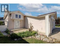 7 Canoe Close - photo 2