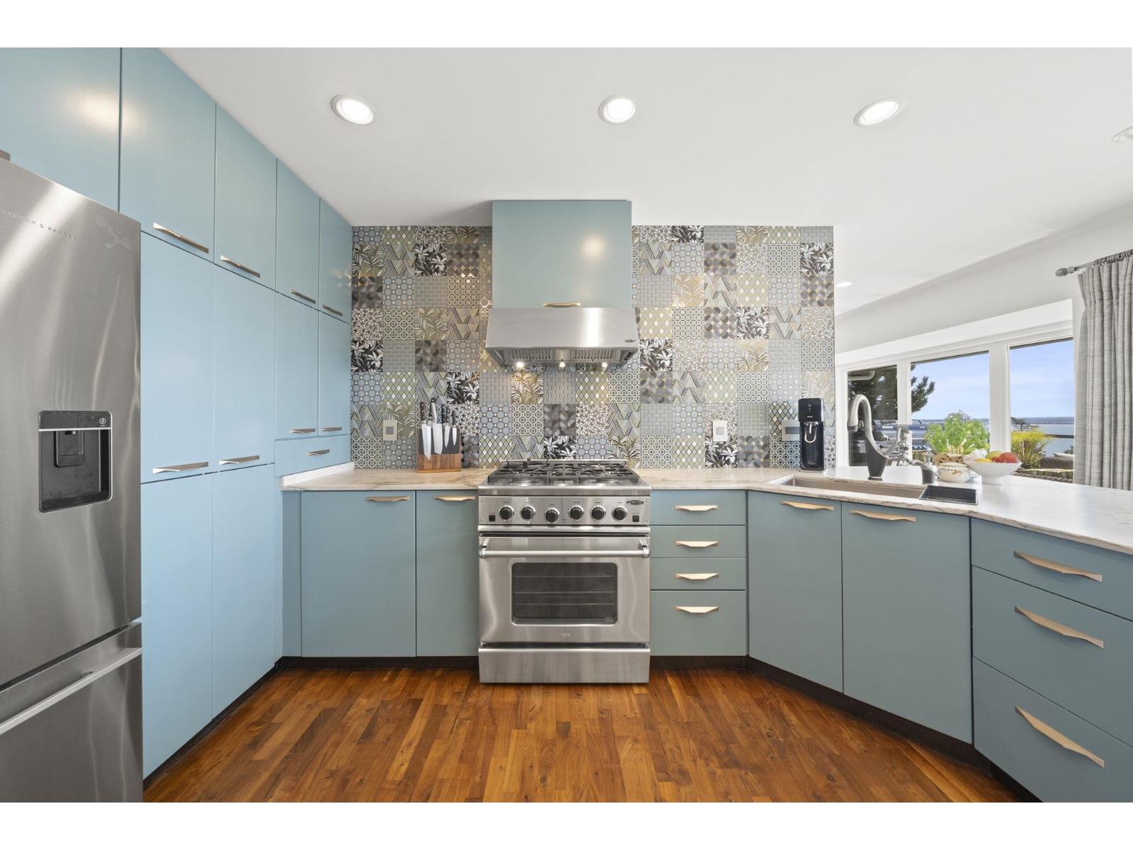 14380 SUNSET DRIVE, White Rock